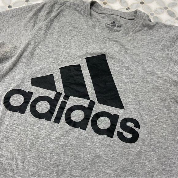 Men small ADDIAS amplifier gray tee. - Picture 2 of 3